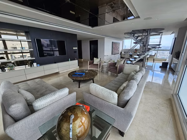 Exclusive  Penthouse in PH Vision Tower, Coco del Mar