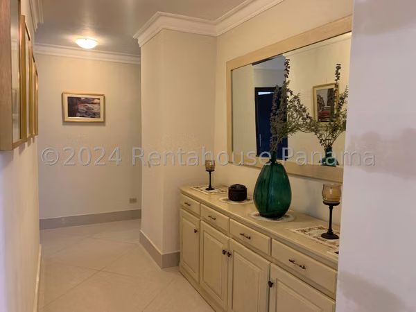 Se Alquila Casa en Coronado LA26-4417