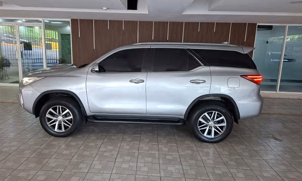 TOYOTA FORTUNER, AUT 2017