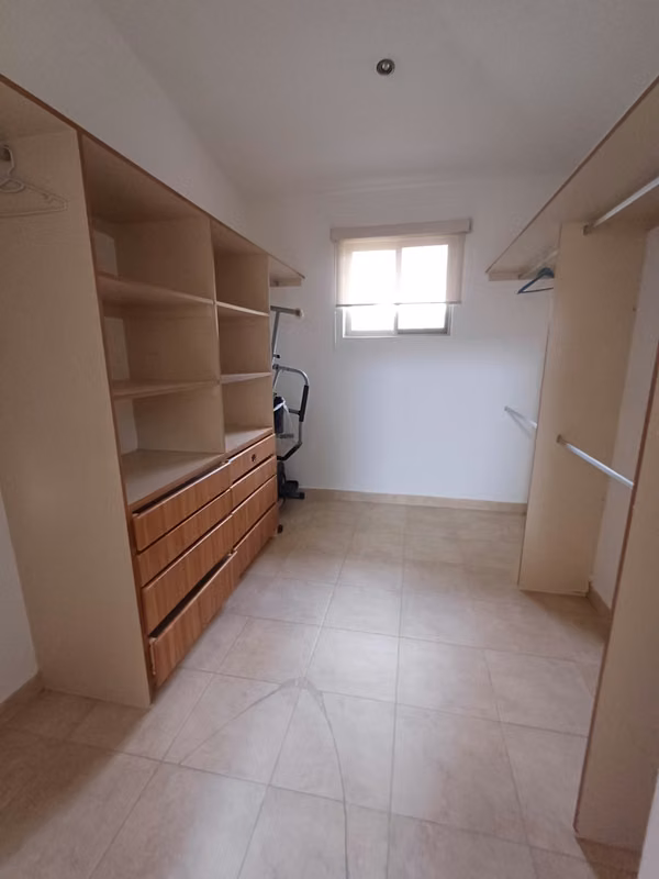 Embassy Garden 3 bed 4 ba near Clayton Village, Embassy Club, Albrook Garden
