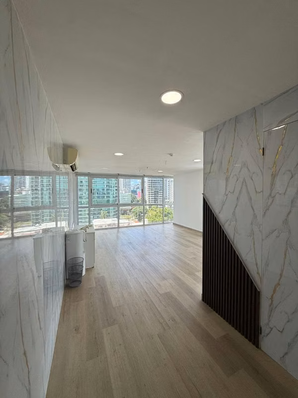 OFFICES 50 METERS BEAUTIFUL VIEW -AV BALBOA