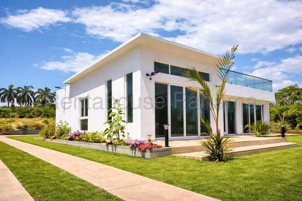 House for Sale in Pedasi Playa El Toro - With Water Well and Solar Panels 26YCG2053
