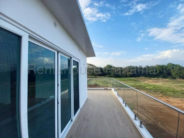 House for Sale in Pedasi Playa El Toro - With Water Well and Solar Panels 26YCG2053