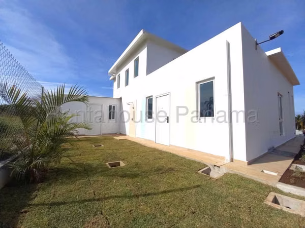 House for Sale in Pedasi Playa El Toro - With Water Well and Solar Panels 26YCG2053