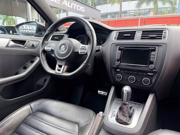 VOLKSWAGEN JETTA GLI