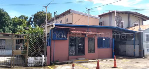 Galera en venta en Parque Lefevre MS
