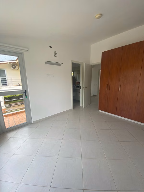 House for Sale in Villas de Arraiján with Solar Panels and 24/7 Security
