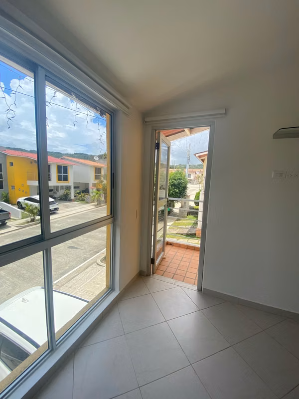 House for Sale in Villas de Arraiján with Solar Panels and 24/7 Security