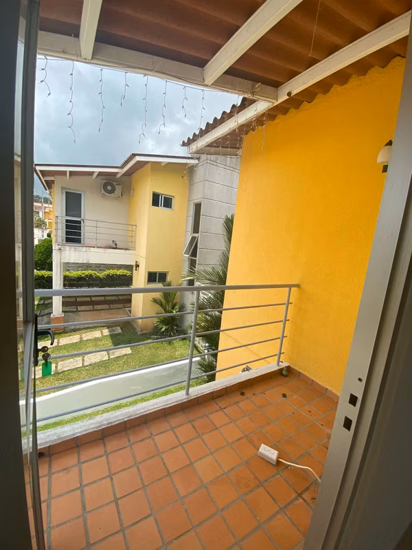 House for Sale in Villas de Arraiján with Solar Panels and 24/7 Security
