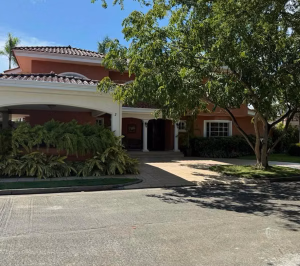 Casa Costa Serena en Costa del Este