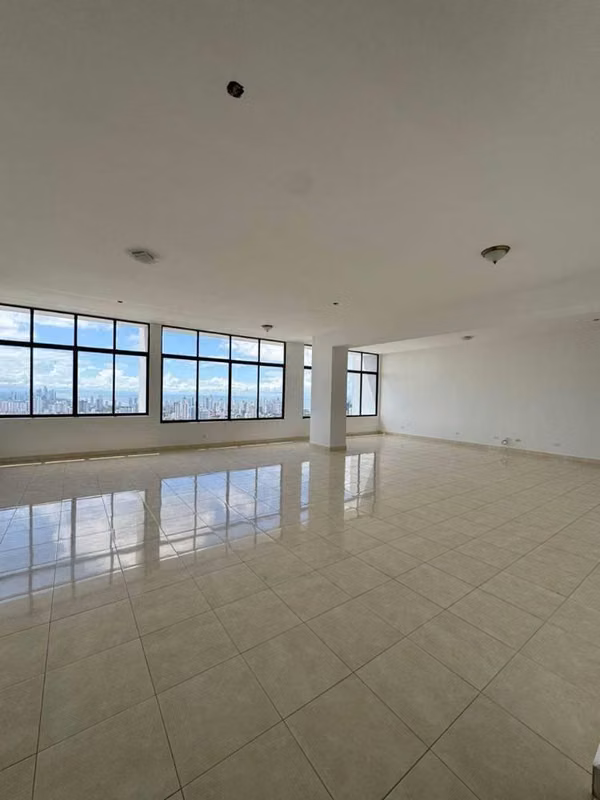 Se alquila espectacular pent house en Dos Mares