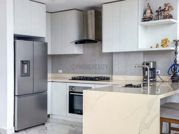 Loft-style apartment for sale in Vía Argentina Panama – 120 m², double-height ceilings