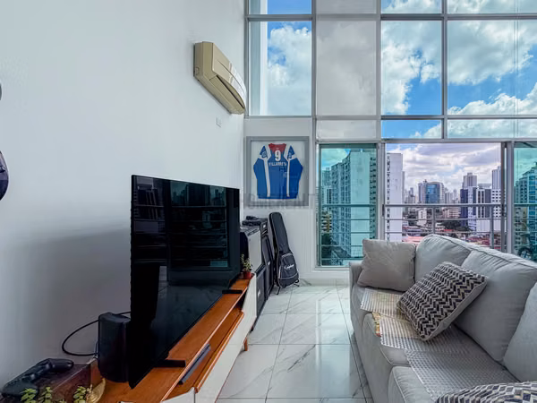 Loft-style apartment for sale in Vía Argentina Panama – 120 m², double-height ceilings