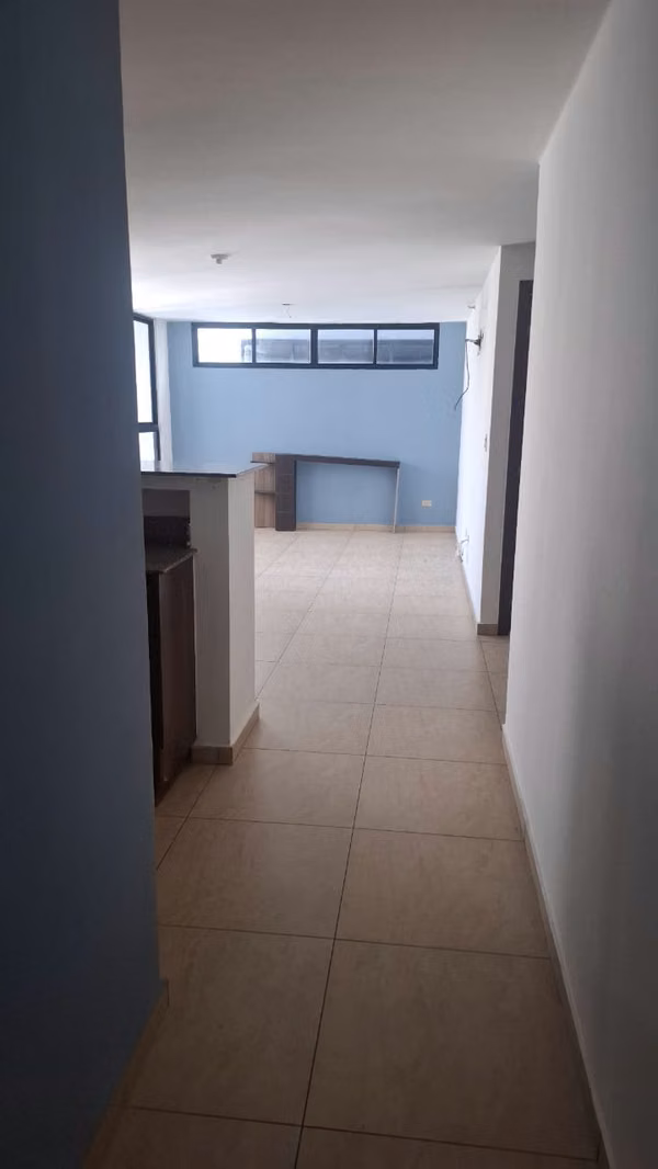 Se Vende apartamento ubicado en Condado del Rey / Ancon . BR