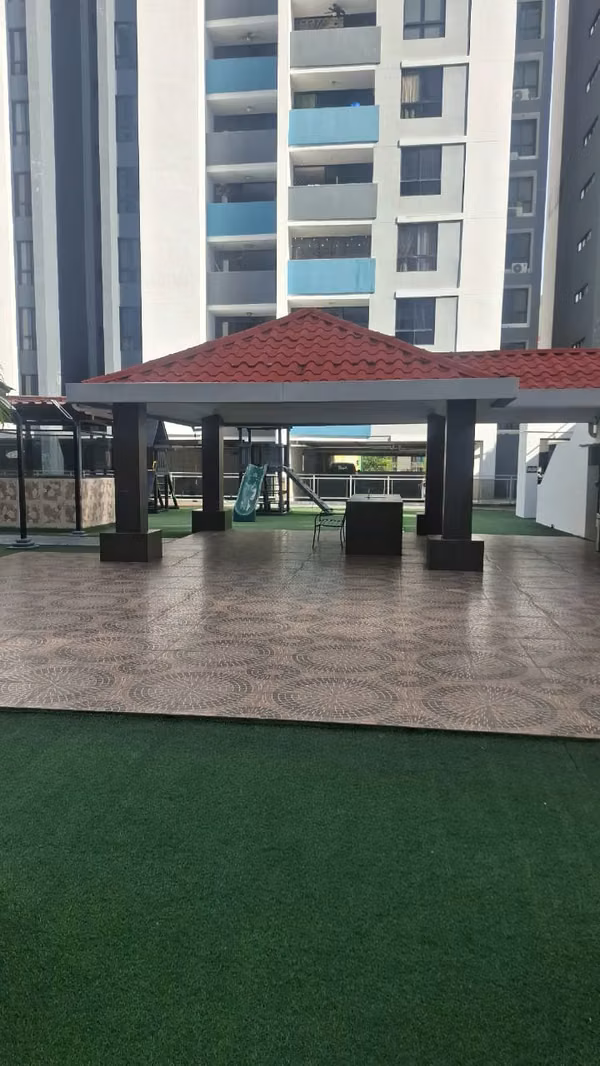 Se Vende apartamento ubicado en Condado del Rey / Ancon . BR