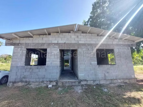 HOUSE FOR SALE IN PACORA MCD25-6721
