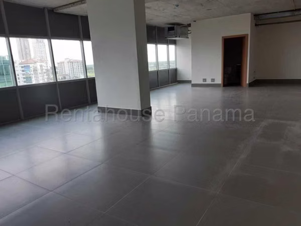 Vendo oficina en Santa María LF26-7351 Solo Cliente Directo