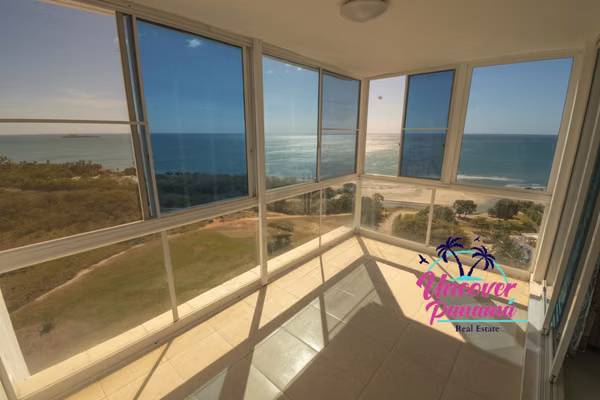 Apartment with stunning Ocean views in Playa Blanca