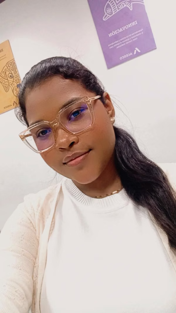 Candidata a Asistente administrativa/ especialista de Mercadeo