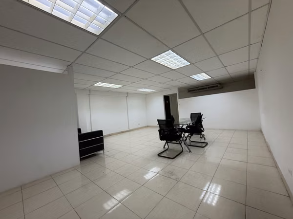 ALQUILER DE OFICINA EN VIA ESPAÑA 115 M2