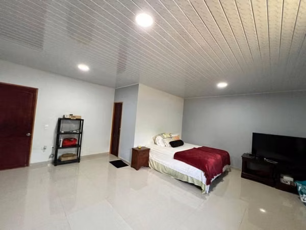 House for Sale with Large Lot in Gorgona