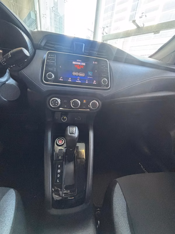 NISSAN VERSA AÑO 2024
