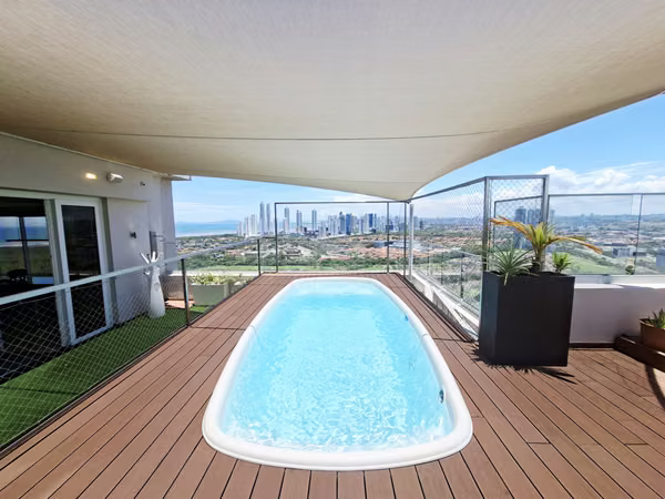 LA VISTA Duplex Penthouse  US$2,200,000