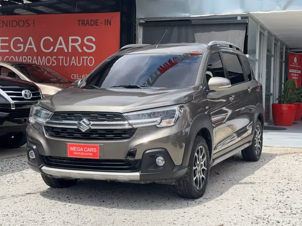 SUZUKI XL7 / AUTO FAMILIAR / FINANCIABLE