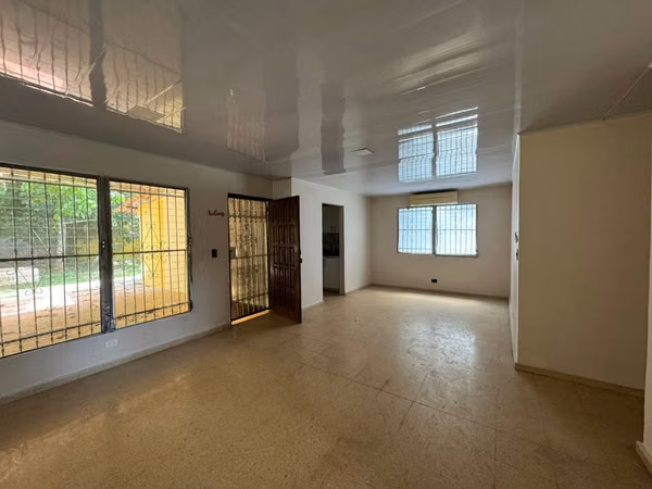 SE ALQUILA CASA ADOSADA EN VILLA DE LAS FUENTES