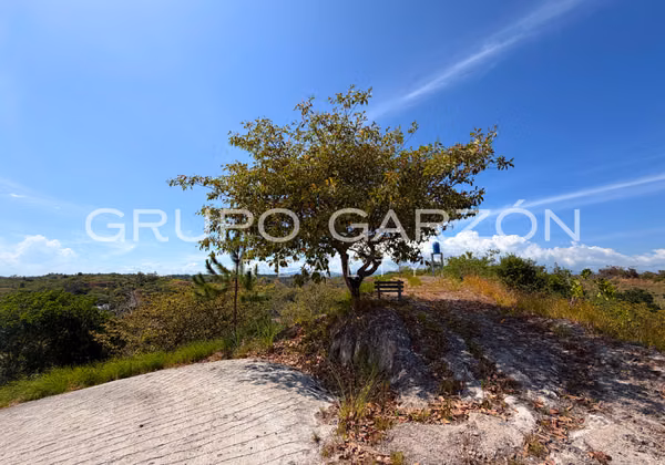 Land for sale with viewpoint in La Ermita (9579 m²)