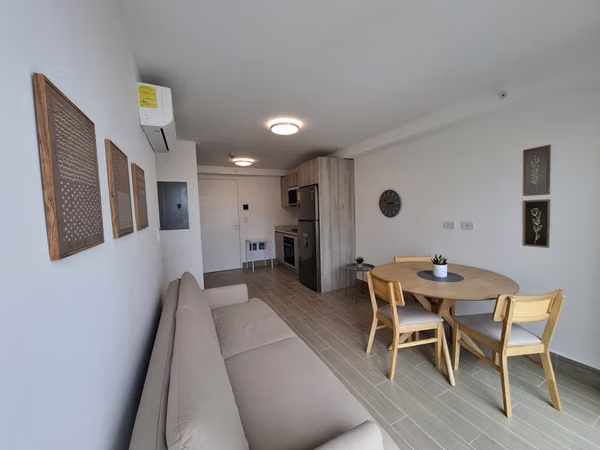 Apartamento en alquiler Amoblado– PH Armonía, Bella Vista