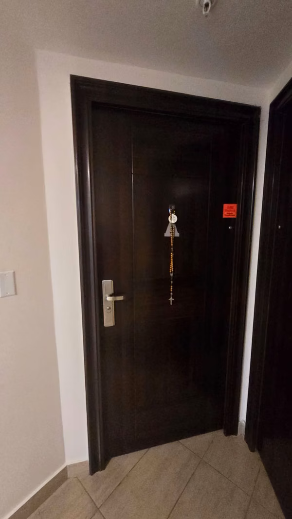 APARTMENT FOR SALE – PH Victoria Royale