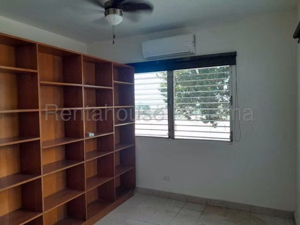 Alquiler de Casa en Altos de Betania