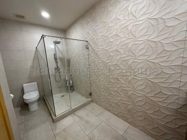Apartment for Sale in Colon