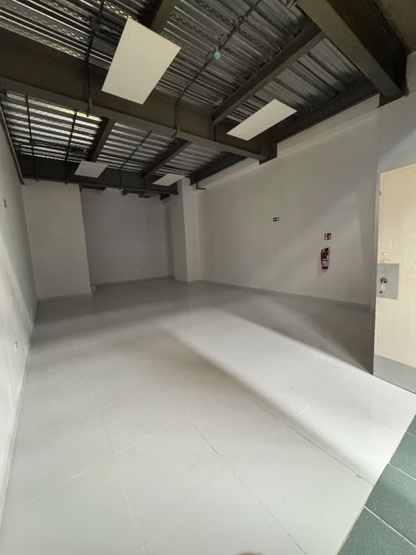 PASILLO CENTRAL 55 M2 ALBROOK MALL  PLANTA ALTA  $2,500