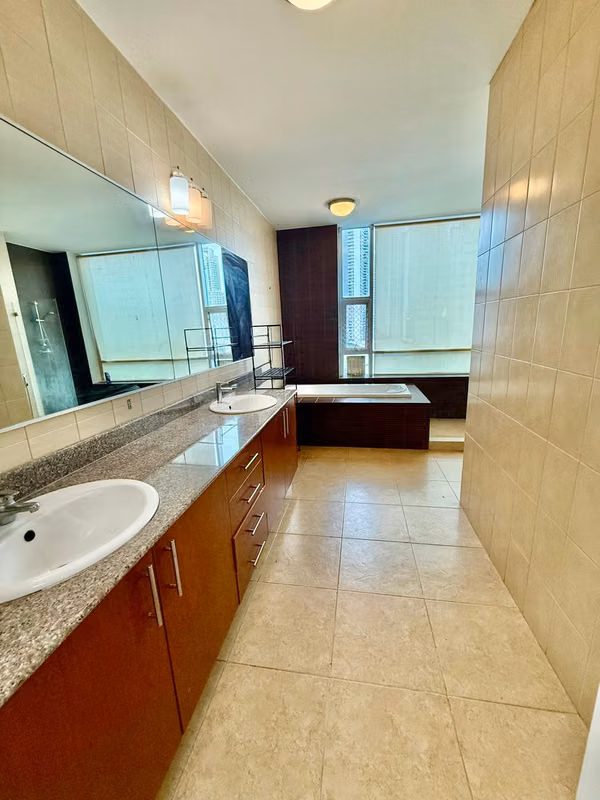 VENTA O ALQUILER de Apto en PH TORRE DEL PARQUE, Paitilla