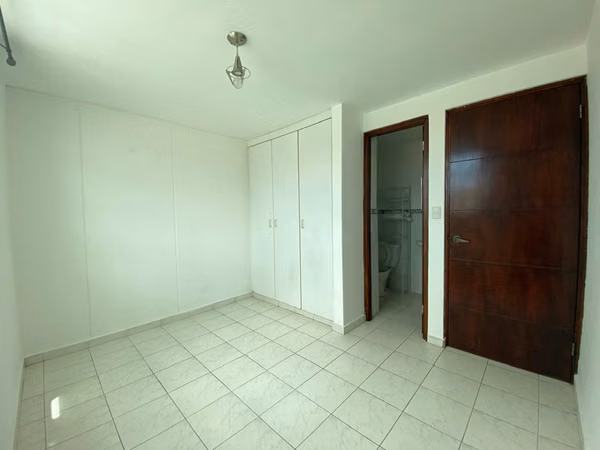 Live comfortably in a prime location at Parque del Este ID 26302
