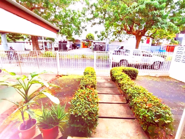 Commercial Opportunity in Chanis on Main Road | Mixed Zoning 1ZM2