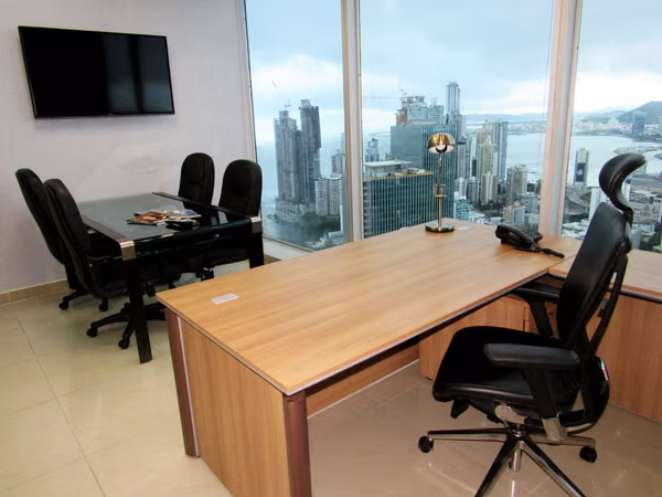 OFICINA PRIVADA VIP FULL AMOBLADA CON VISTA AL MAR Y A LA CIUDAD