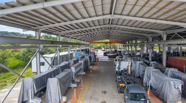 Se Alquila Terreno Industrial 3.2 Hectareas con Galera en Vacamonte
