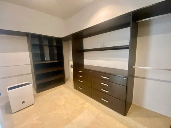 Sale of House in Santa Maria