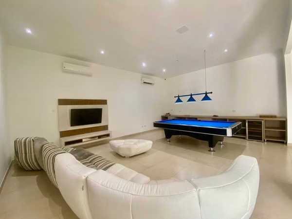 Sale of House in Santa Maria
