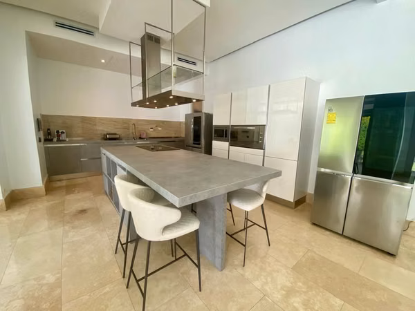 Sale of House in Santa Maria