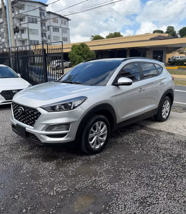 2022 Hyundai Tucson - techo panorámico - 1 sola dueña