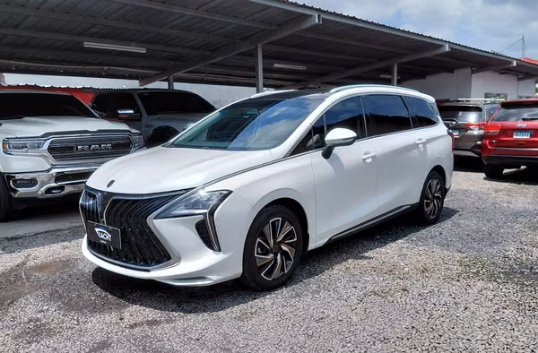 2025 Forthing Yacht U-Tour - Inmaculado - garantía hasta 2030