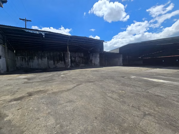 Warehouse for rent in Villa Grecia, 2,900 square meters, negotiable.