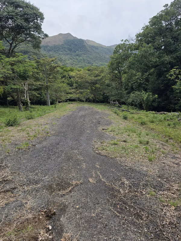 VENDO LOTE DE 4,319.59 Mts. EN EL VALLE
