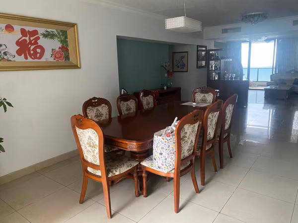 IS SOLD APARTMENT IN SAN FRANCISCO BAY