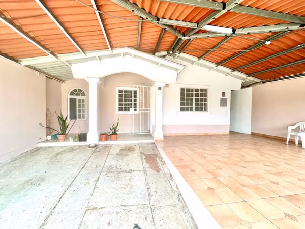 For sale in Valle Dorado, La Chorrera ID 26239