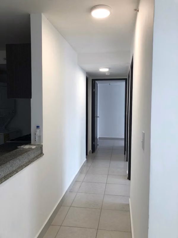 I rent 3 bedrooms in a Premium PH - Semi furnished - Near Omar Park